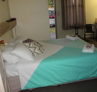 Tocumwal Hotel Motel The Palms - Redcliffe Tourism