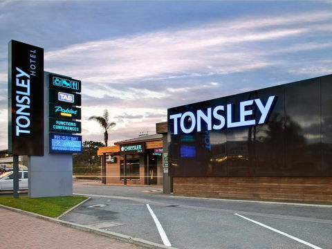 Tonsley Hotel - Redcliffe Tourism 1