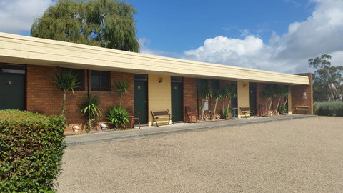 Toora Lodge Motel - Redcliffe Tourism 1