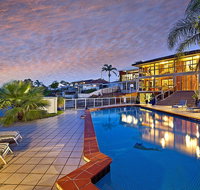 Toukley Waterfront House - Redcliffe Tourism