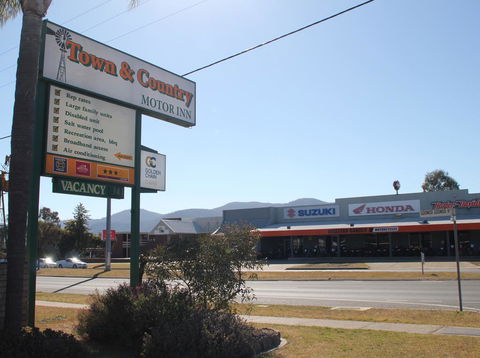 Town And Country Motor Inn - Redcliffe Tourism 3