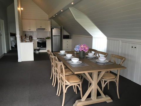 Travertines Wines Apartment - Redcliffe Tourism 0