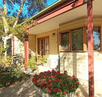 Treetops Hideaway - Redcliffe Tourism