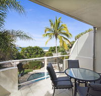 Tropical  modern with rooftop terrace - Redcliffe Tourism