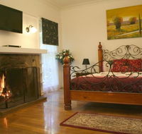 Tudor Cottages - Redcliffe Tourism