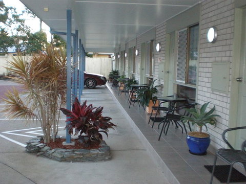 Twin Towns Motel - Redcliffe Tourism 0