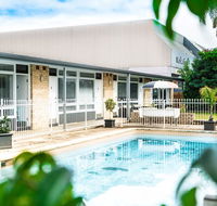 Twin Willows Hotel - Redcliffe Tourism