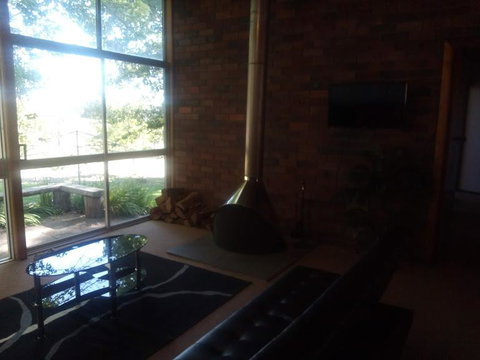 Twinkle Tree's Cottage - Redcliffe Tourism 0