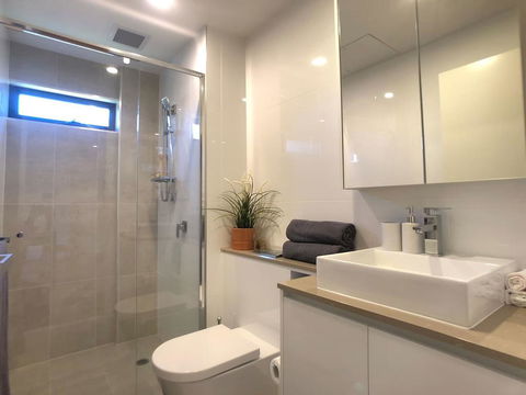 Two Brand New Bedrooms In The Sunlight Area - Redcliffe Tourism 1