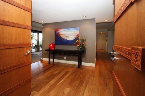 U 12 Santai - Redcliffe Tourism 3