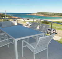 Ultimate Beach House' 19a Graham Street - views  peace  quiet