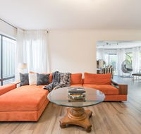 ULTRA SPACIOUS STYLISH HOME IN PRESTONS - SYDNEY - Redcliffe Tourism