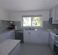 Umtali Beach House - Redcliffe Tourism