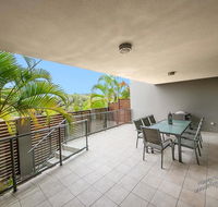 Unit 3 Loka Santi - Redcliffe Tourism
