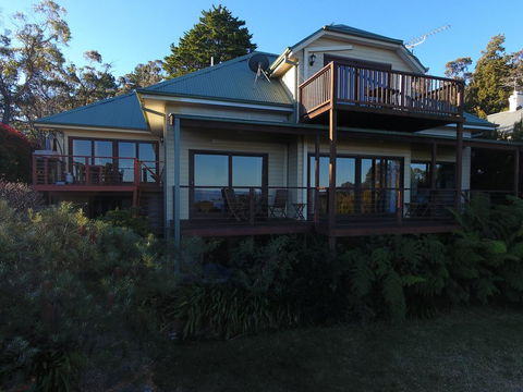 Valley Of The Waters B&B - Redcliffe Tourism 1