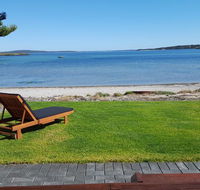 Vandy's shack at Mount Dutton Bay - ideal for couples and small families - Redcliffe Tourism
