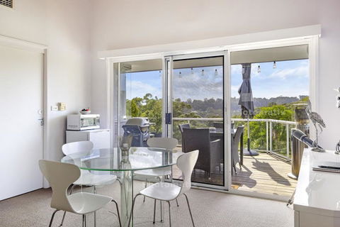 Valley View Bed And Breakfast - Redcliffe Tourism 3