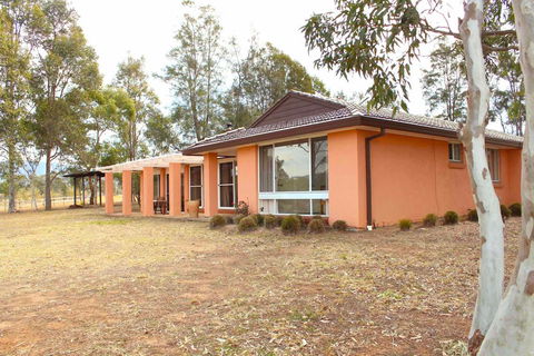 Verona Vineyard Cottage - Redcliffe Tourism 0