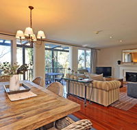 Villa 3br Beaujolais luxe  style Resort Condo located within Cypress Lakes Resort nothing is more central - Redcliffe Tourism