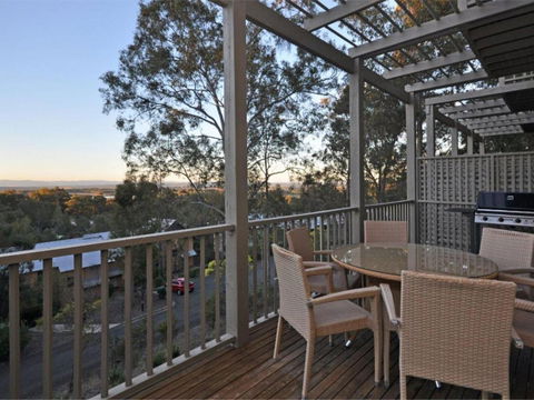 Villa 3br Bordeaux Resort Condo Located Within Cypress Lakes Resort (nothing Is More Central) - Redcliffe Tourism 1