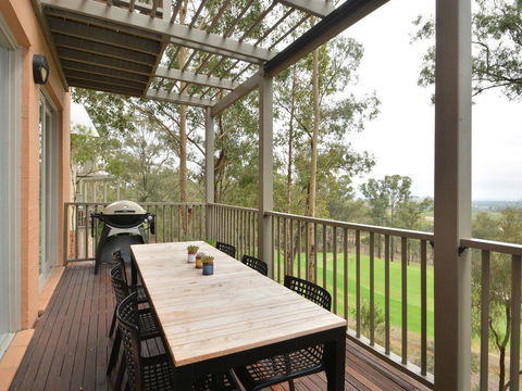 Villa 3br Tranquility Resort Condo Located Within Cypress Lakes Resort (nothing Is More Central) - Redcliffe Tourism 0