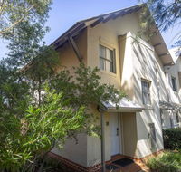 Villa Boronia - Redcliffe Tourism