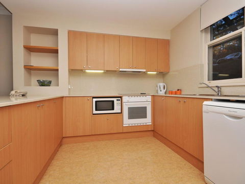 Villa Executive 2br Fiano Resort Condo Located Within Cypress Lakes Resort (nothing Is More Central) - Redcliffe Tourism 3