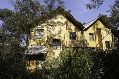 Villa Legato - Redcliffe Tourism 3
