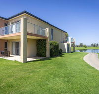 Villa On The Green - Redcliffe Tourism