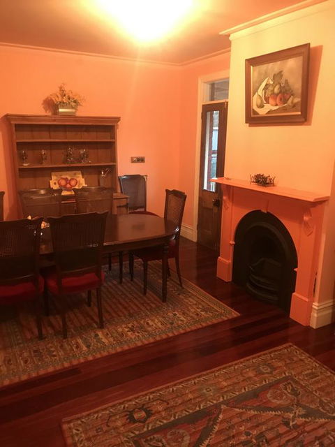 Villa Paradiso - Redcliffe Tourism 1