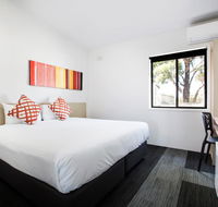 Villawood Hotel - Redcliffe Tourism