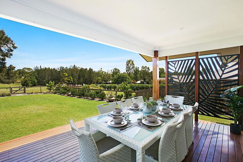 Vin De Vie - Redcliffe Tourism 0