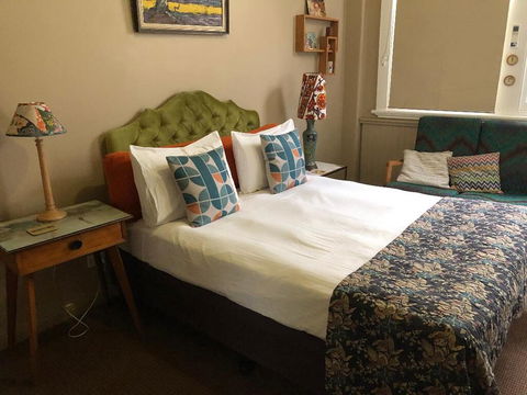 Vine Valley Inn - Redcliffe Tourism 3