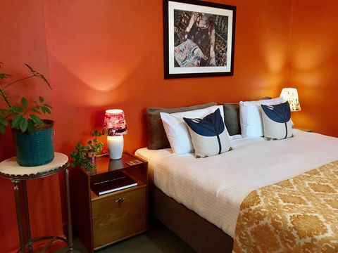 Vine Valley Inn - Redcliffe Tourism 0