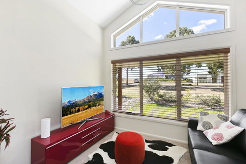 Vino E Golf - Redcliffe Tourism 2