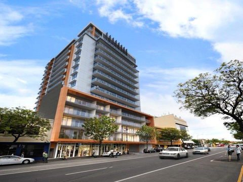 Vision On Morphett Adelaide Central - Redcliffe Tourism 0