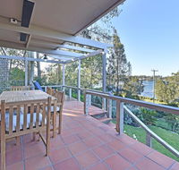 Wangi Waterfront Delight Estate - Waterfront Reserve Home - Redcliffe Tourism