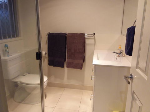 Waratah And Wattle Apartments - Redcliffe Tourism 1