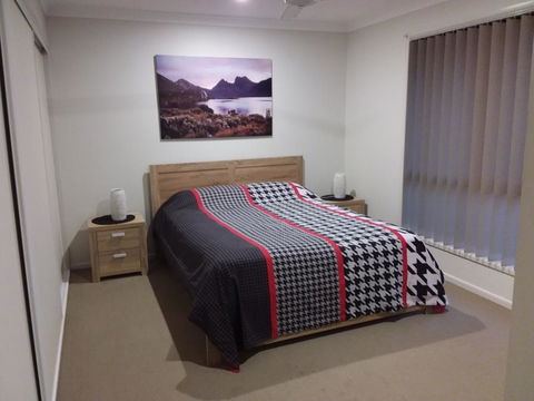 Waratah And Wattle Apartments - Redcliffe Tourism 2