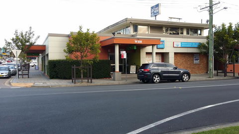 Warners Bay Hotel - Redcliffe Tourism 0