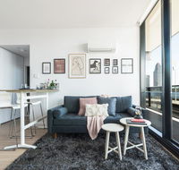 Waterfront apt on Mel Collins Street3 - Redcliffe Tourism