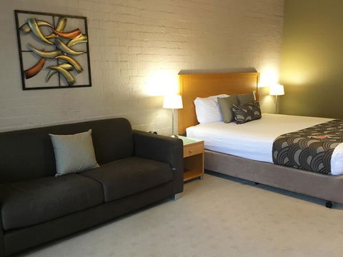 Blazing Stump Motel & Suites - Redcliffe Tourism 13
