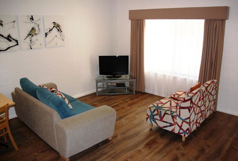 Blazing Stump Motel & Suites - Redcliffe Tourism 29