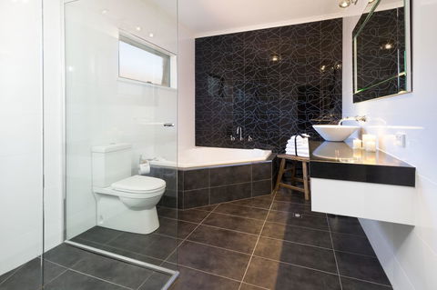 Blazing Stump Motel & Suites - Redcliffe Tourism 42