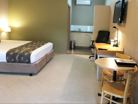 Blazing Stump Motel & Suites - Redcliffe Tourism 41