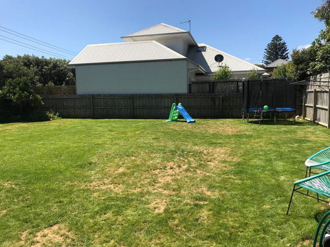 The Perfect Zone- SLEEPS 12 - Redcliffe Tourism 10