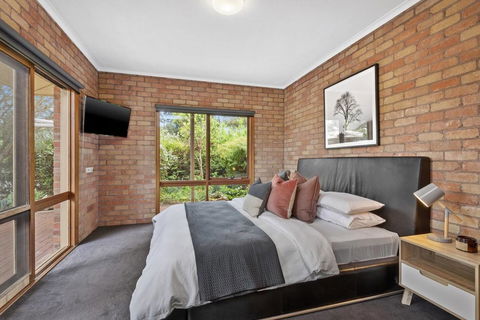 The Perfect Zone- SLEEPS 12 - Redcliffe Tourism 16