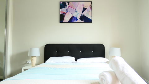 Apollo Bay Seal Apartments - Redcliffe Tourism 9