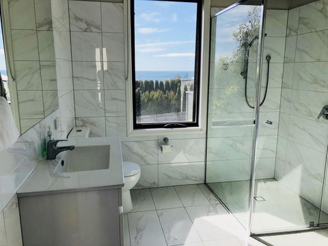 Apollo Bay Seal Apartments - Redcliffe Tourism 30