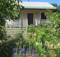 Walnut Cottage via Leongatha - Redcliffe Tourism